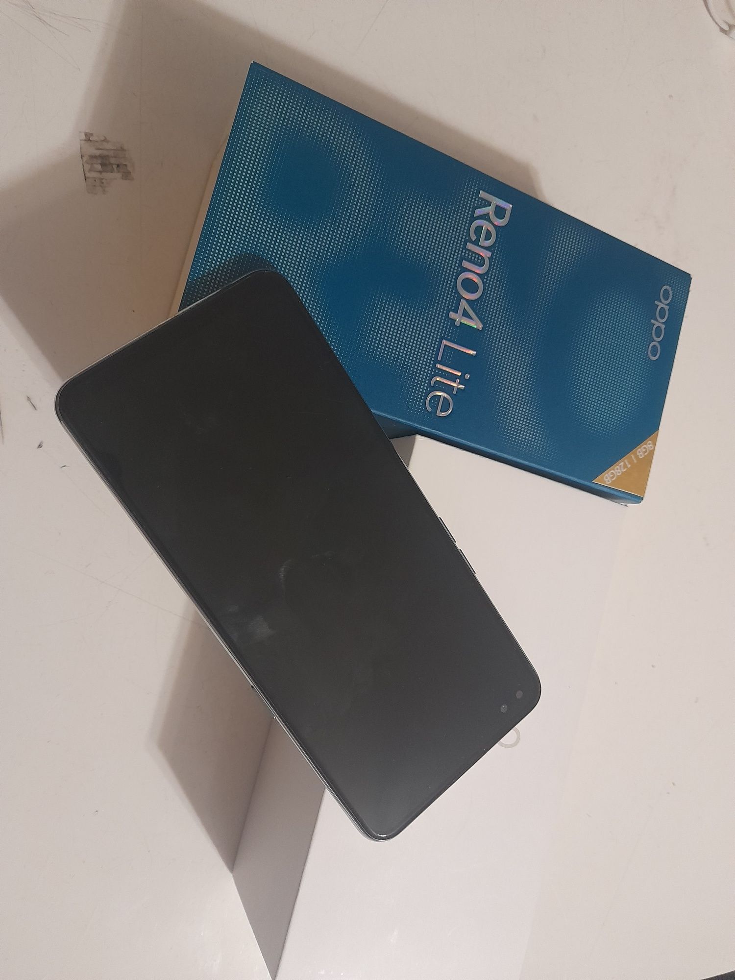 Sprzedam Oppo Reno 4 lite uszkodzony wyświetlacz LCD. RAM 8GB. ROM 128
