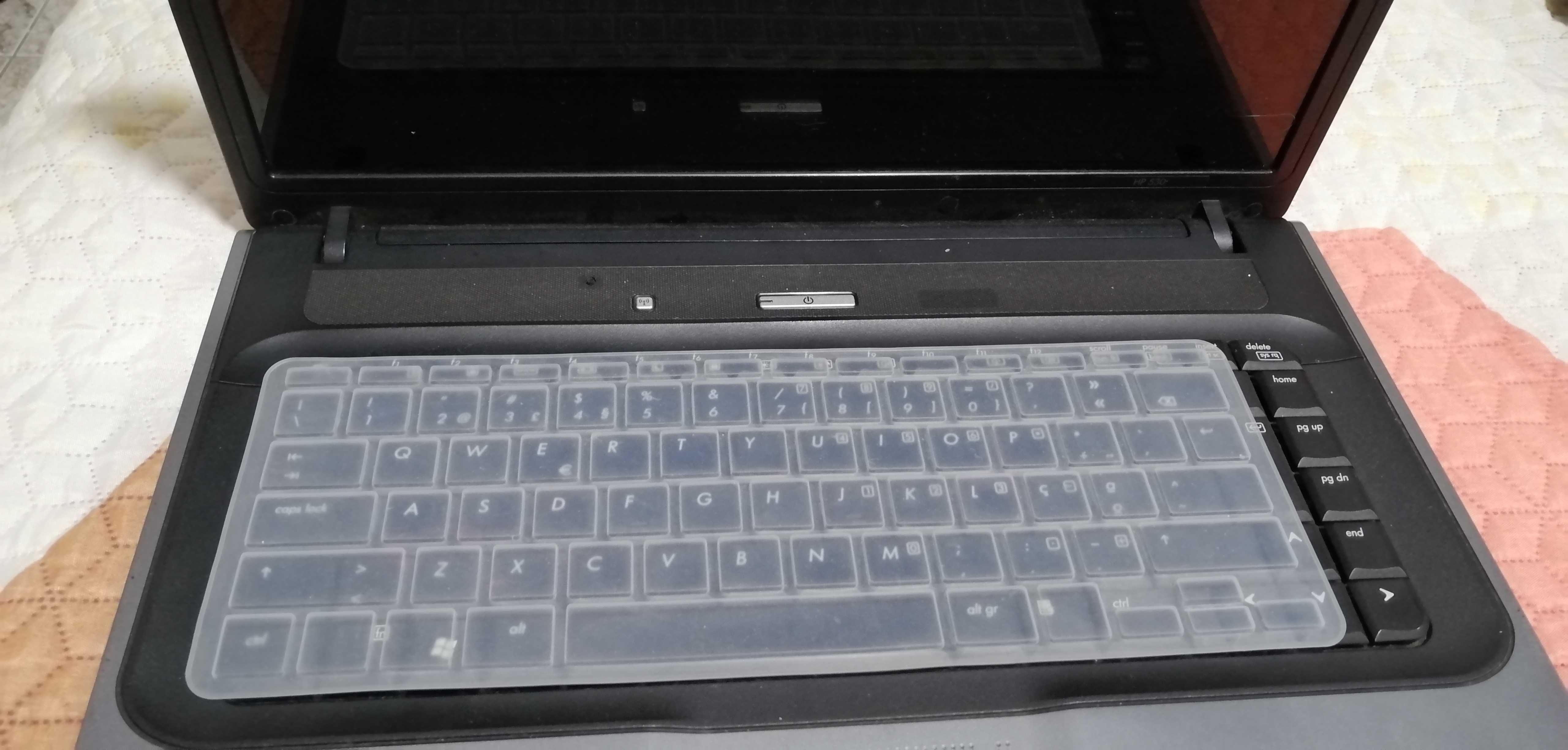 Capa de teclado transparente