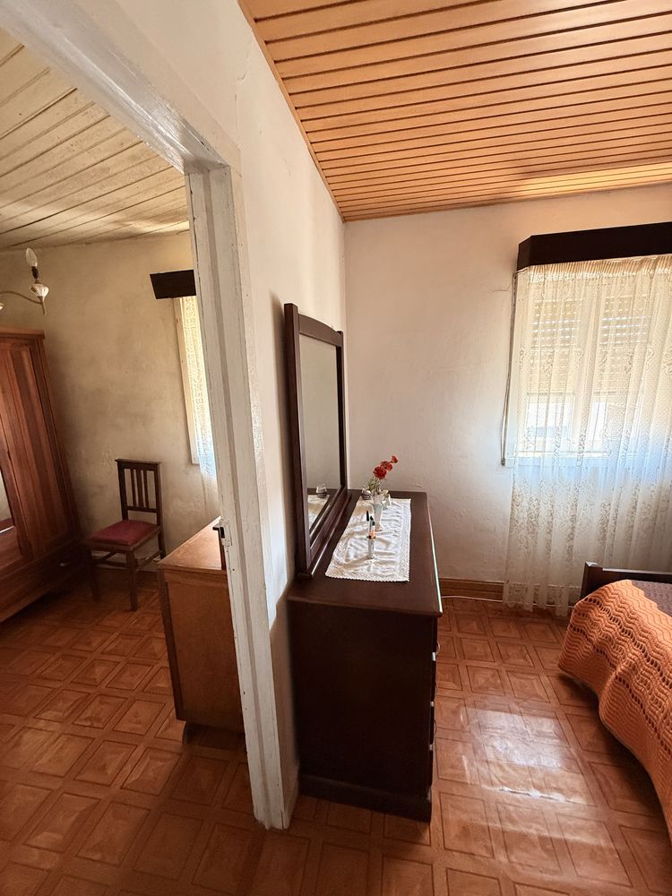 Casa na aldeia com terreno