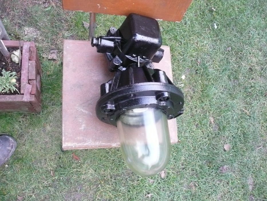 Lampa prl - po renowacji