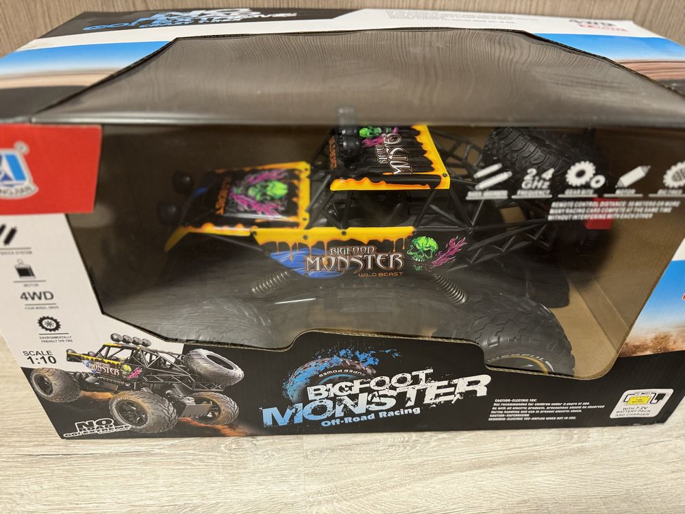 Джип Monster truck big 1:10 на пульті управління