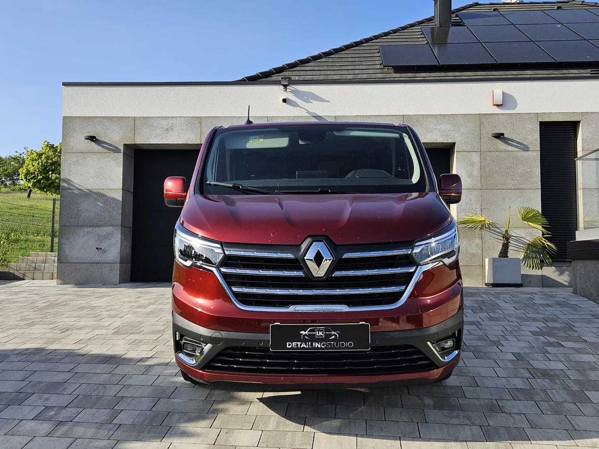 Wynajem busa 9 osobowego Renault Trafic long  2024r