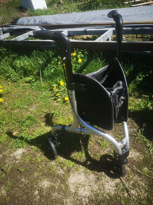 Chodzik balkonik 3 kołowy NOWY