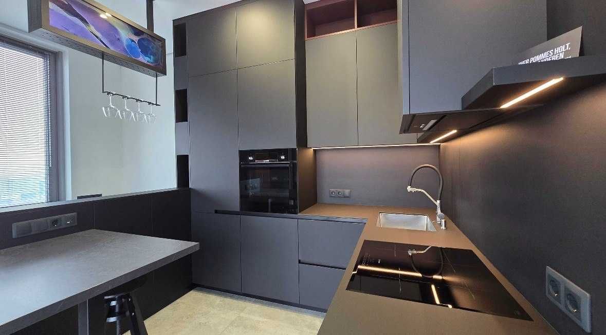 Продаж квартири 45м2 ЖК Метрополіс  Заболотного, 1-Б Авторський Ремонт