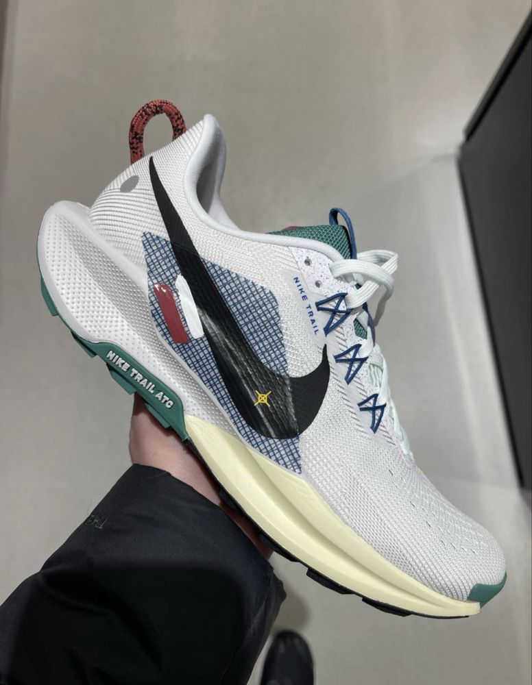 Оригінал Кросівки Nike React Pegasus Trail 5 (DV3864-100).