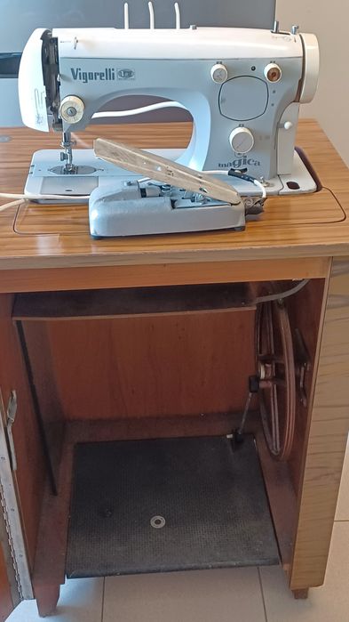 Máquina de costura Vigorelli