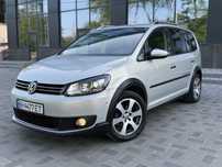 Volkswagen Cross Touran