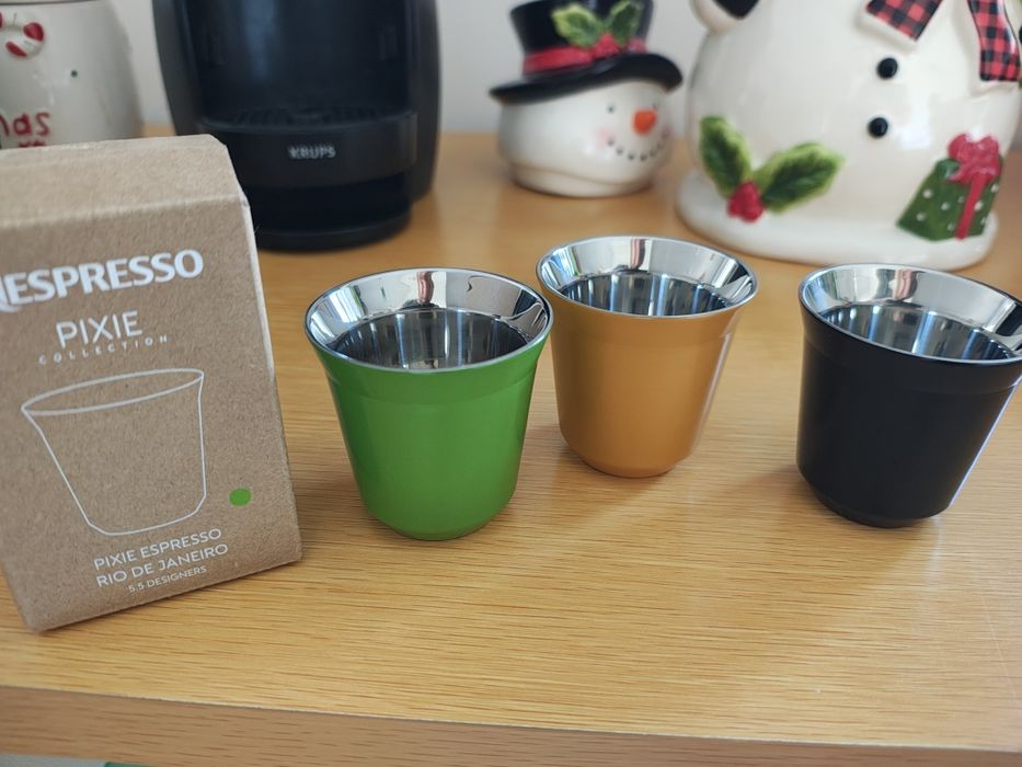 3 chávenas de cafe metálicas Nespresso
