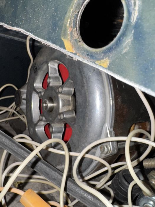 Єлектро мотор двух швидкісний  220 вольт