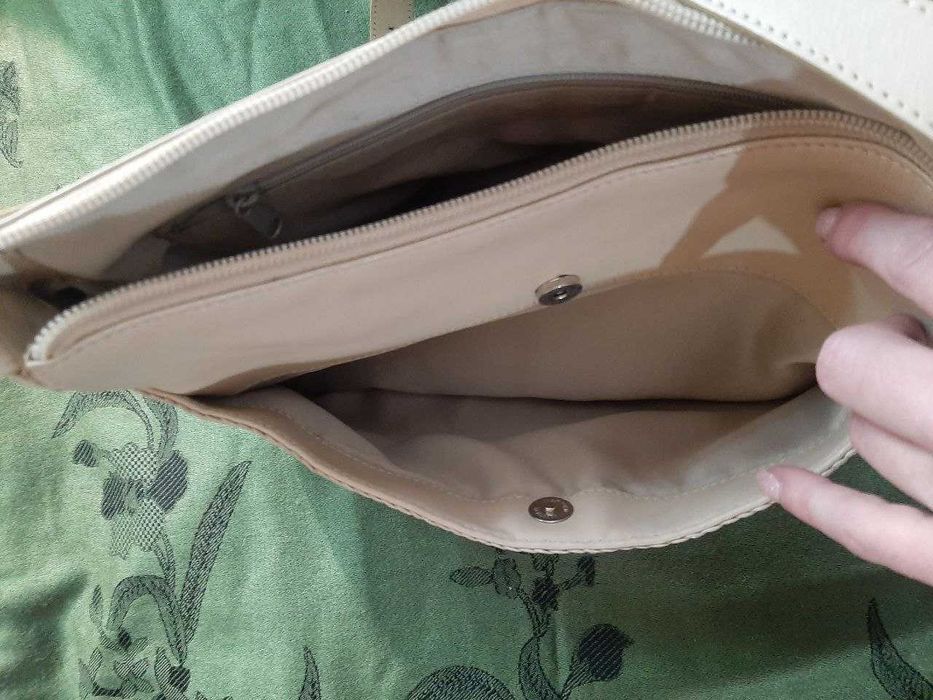 Женская сумка натуральная кожа состояние новой