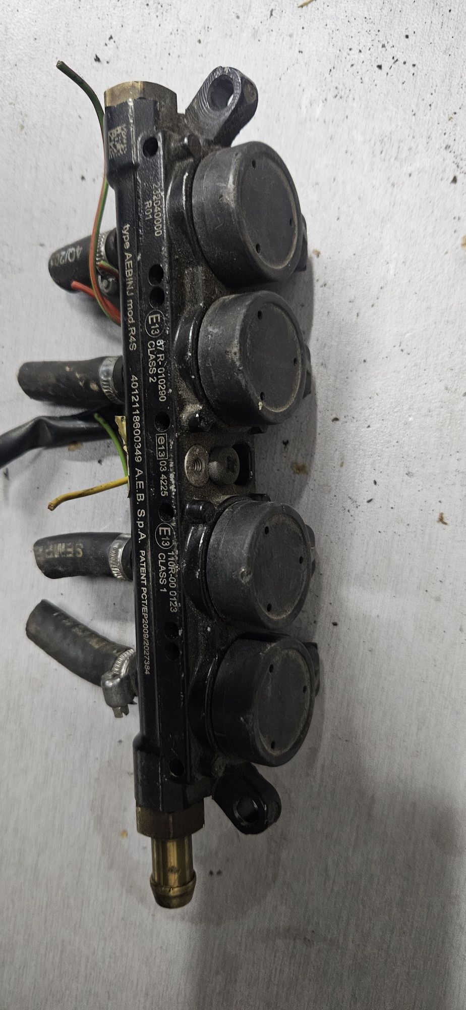 Wtryski Lpg  Aeb r4s Listwa