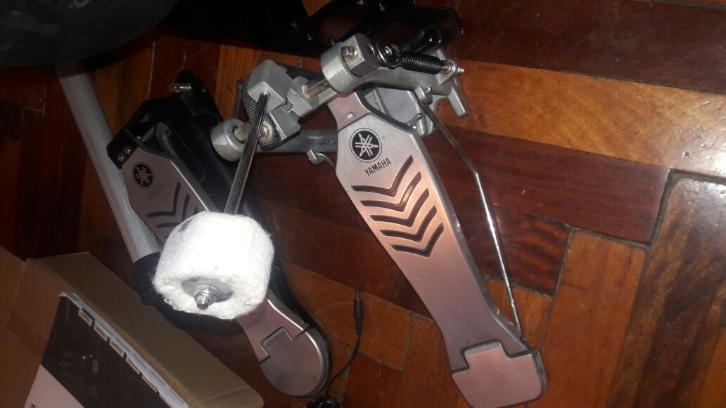 Ударная установка Yamaha dtx 500.