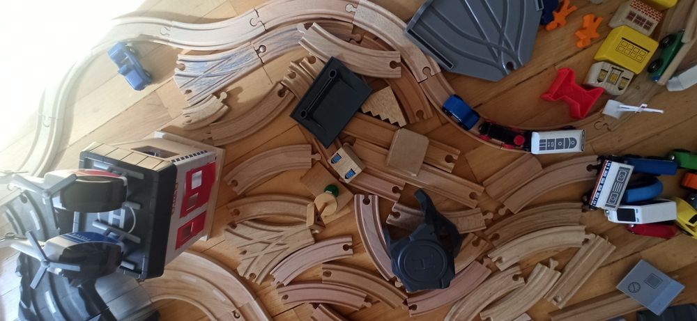 Drewniane klocki różne duży zestaw