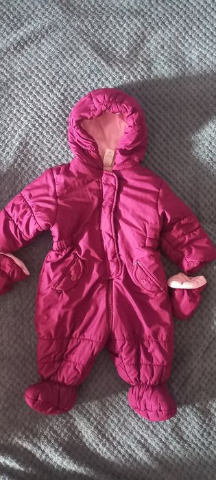 Зимние комбинезоны