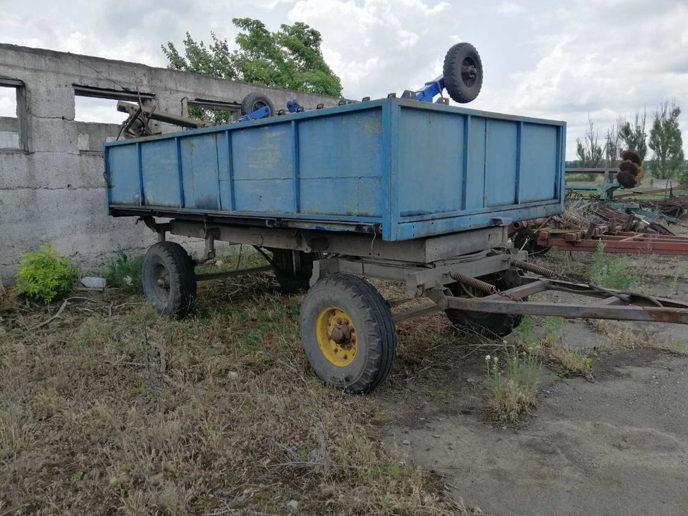 Продам прицеп 2- ПТС4