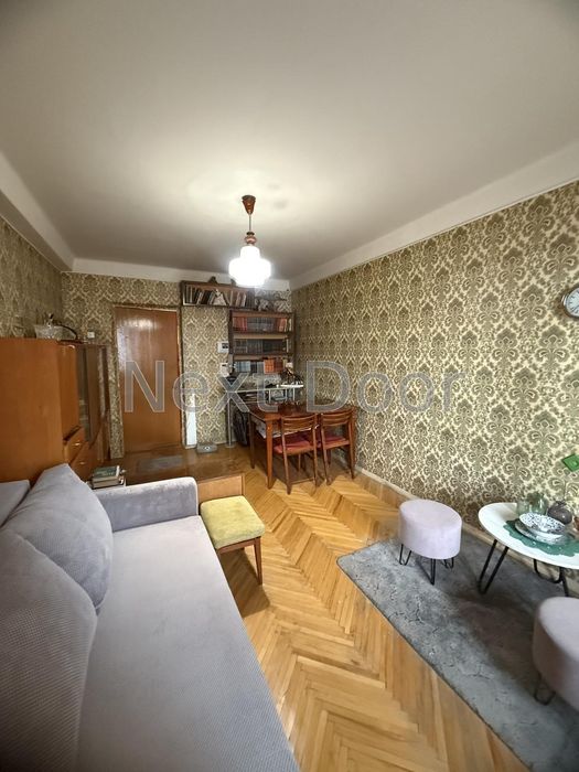 БЕЗ КОМІСІЇ! Продам простору 3-х кімнатну квартиру. Березняківська