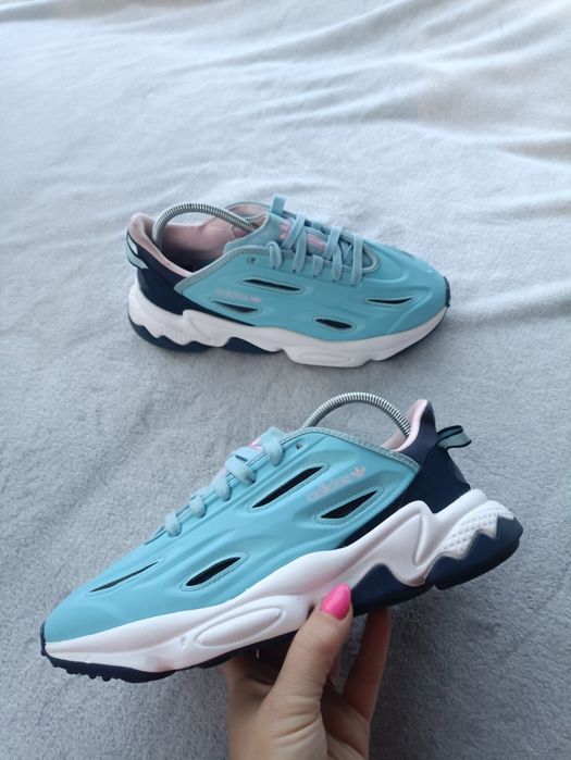Женские кроссовки Adidas Ozweego р37.5-38