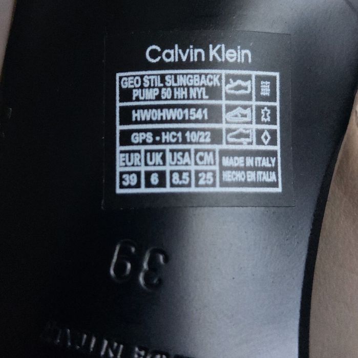 Слінгбекі Calvin Klein