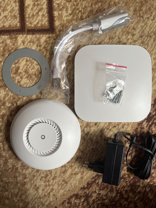 Точка Доступу MIKROTIK Cap Ac (RBCAPGI-5ACD2ND) White