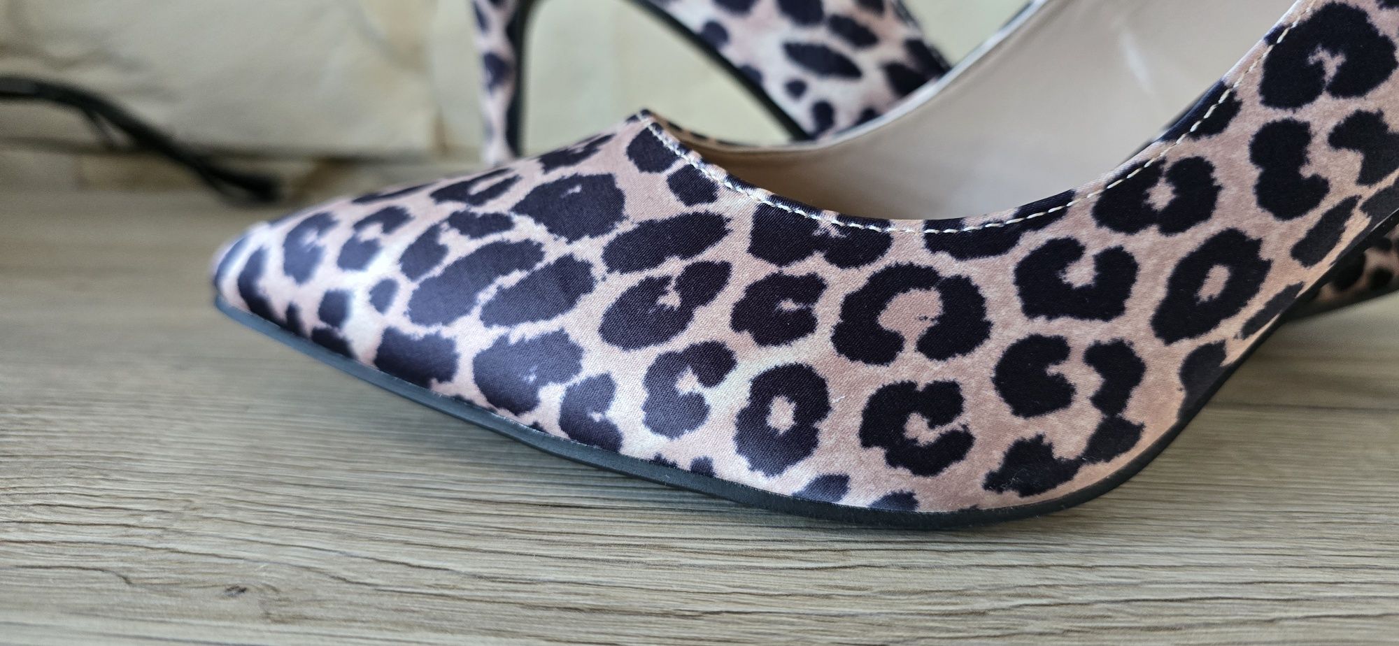 Nowe Efektowne Szpilki Na Wysokim Obcasie W Kolorze Leopard Roz. 45