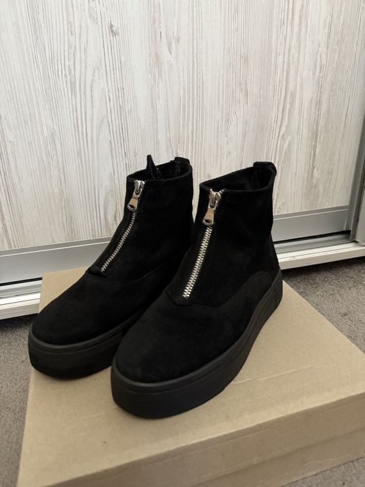 Ботінки демі жіночі 36р.