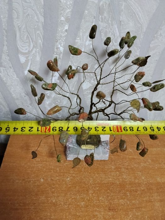 Дерево счастья,зелёная яшма.