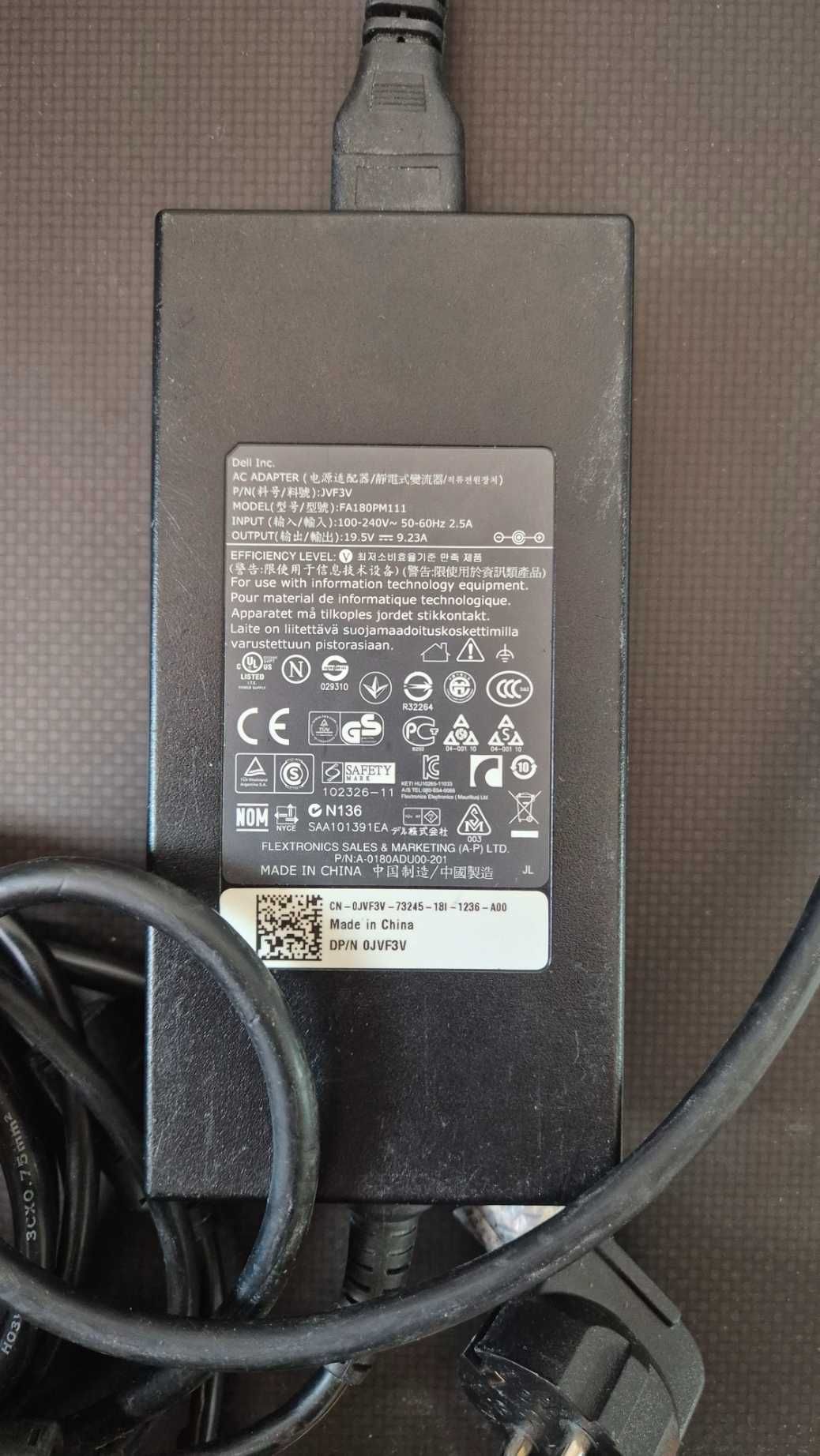 Laptop Dell Precision 7520 i7-32-256SSD-Quadro M2200-11PRO-NFC + DOCK