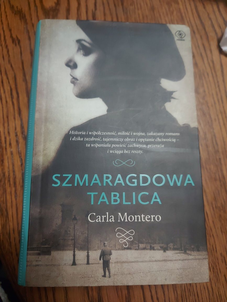 Carla Montero Szmaragdowa tablica
