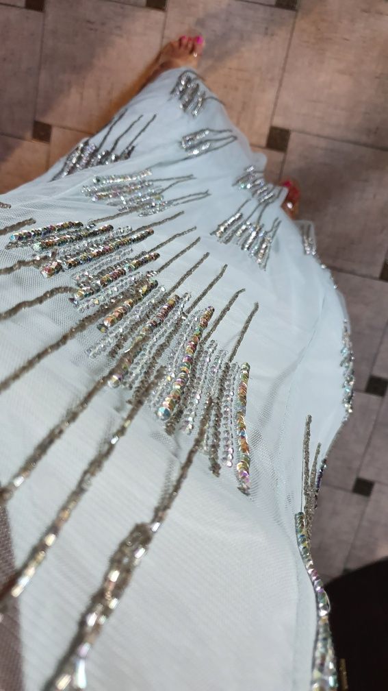 Asos śliczna sukienka ekskluzywna impreza wesele frędzle cekiny midi X