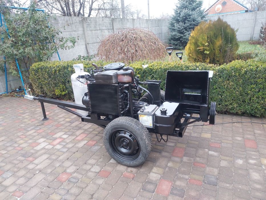 Подрібнювач садовий.Двигун та кпп "Таврія" газ/ бензин.