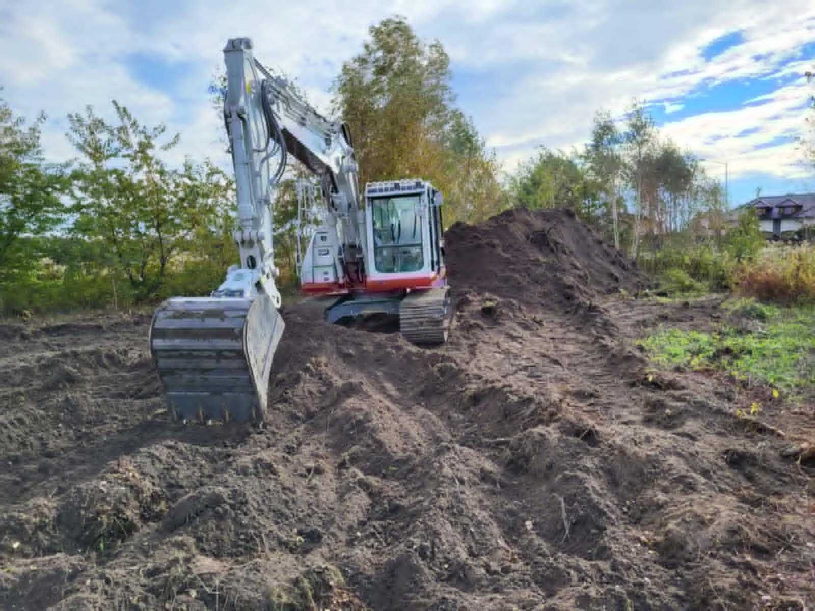 Usługi minikoparką przyłącza  rozbiórki kucie młot posadzka  koparka