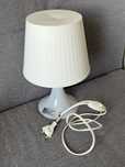 Ikea biała lampka nocna Lampan