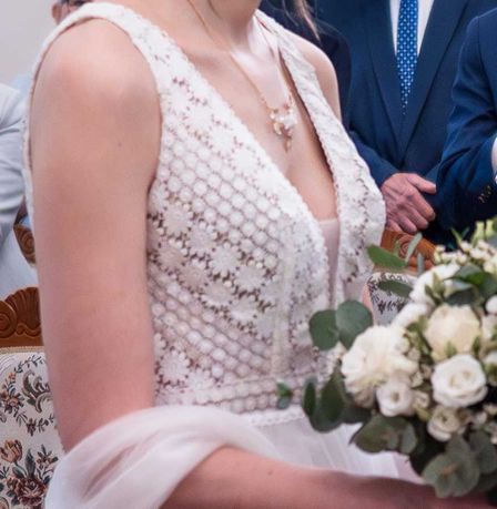 Suknia ślubna z koronki szydełkowej i tiulu, brudny biały - Luxuar