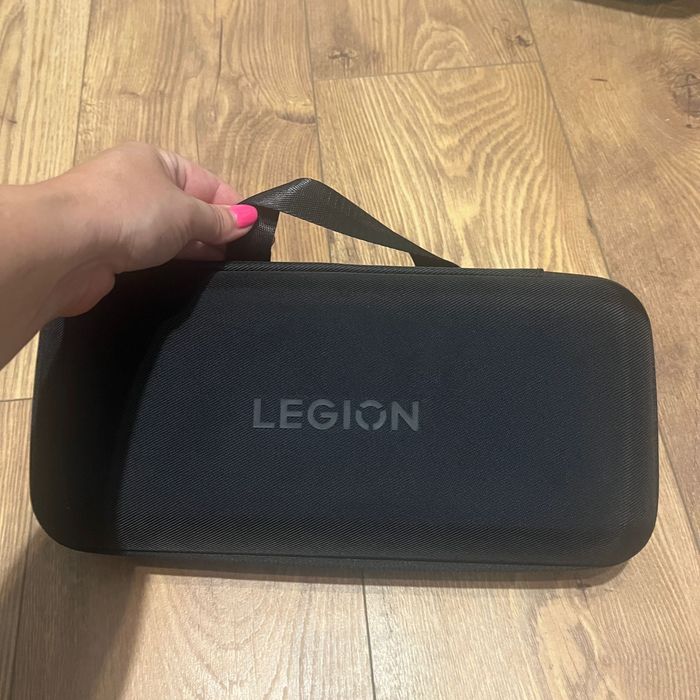 Konsola Legion Go jak Nowa