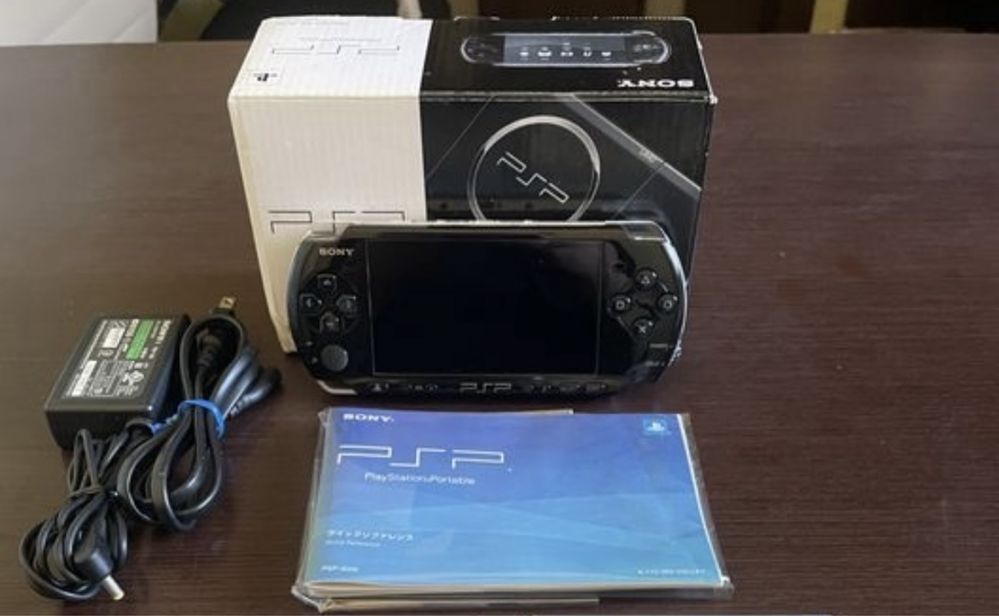 SONY PSP 3000 PianoBlack