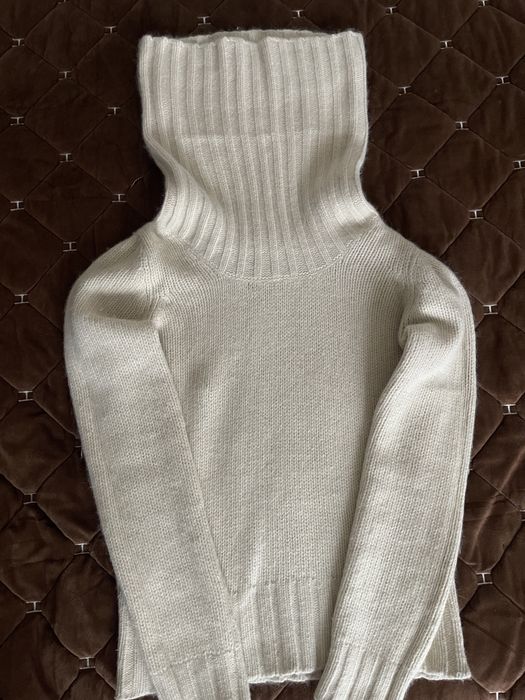 Кофта     / светр.