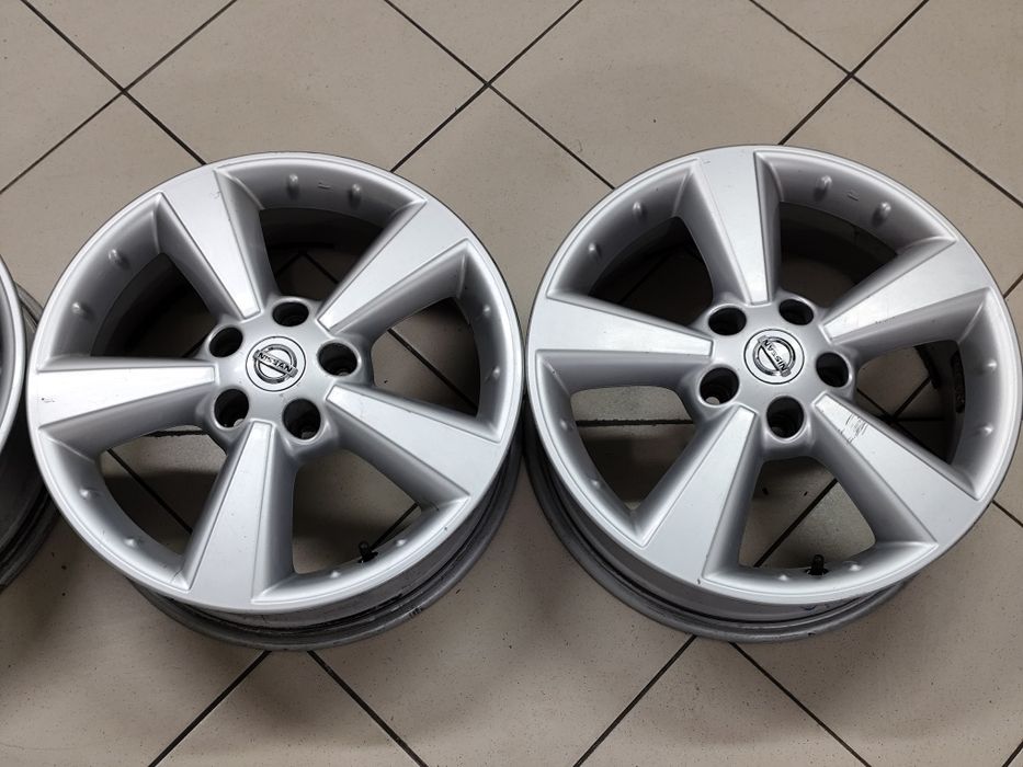 Диски R-17 5*114,3, 6,5j, et40, цо67,1 "Nissan"