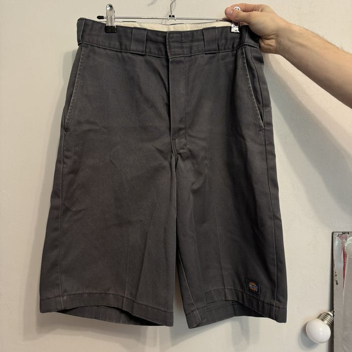 Сірі шорти Dickies
