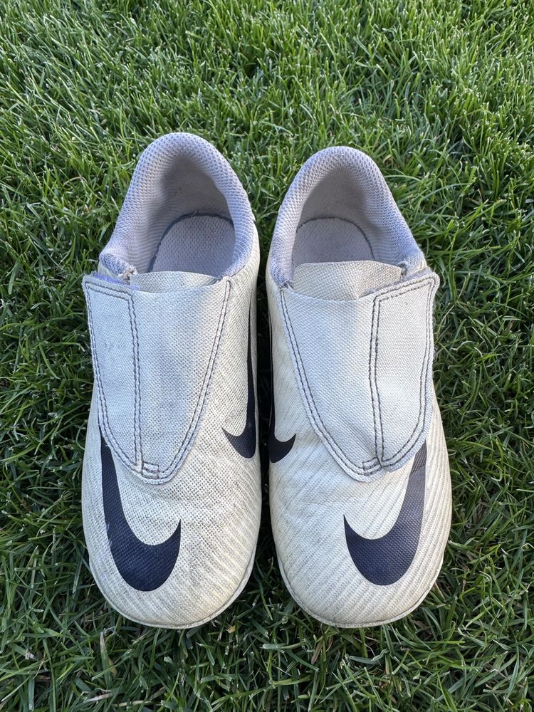 Buty do piłki nożnej korki Nike Mercurial r. 28,5
