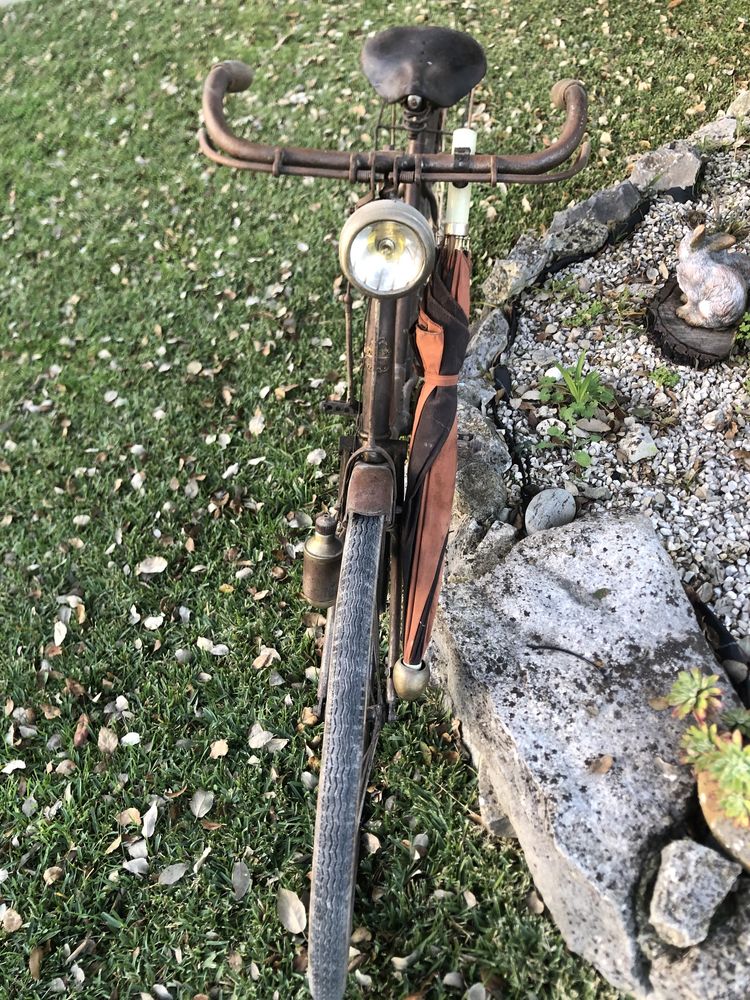 Bicicleta pasteleira dos anos 30