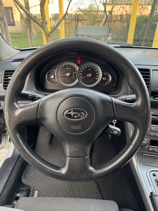 Subaru legacy 2.0 бензин автомат