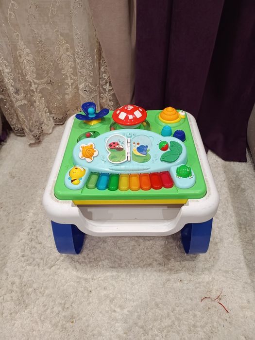 Розвиваючий ігровий центр chicco