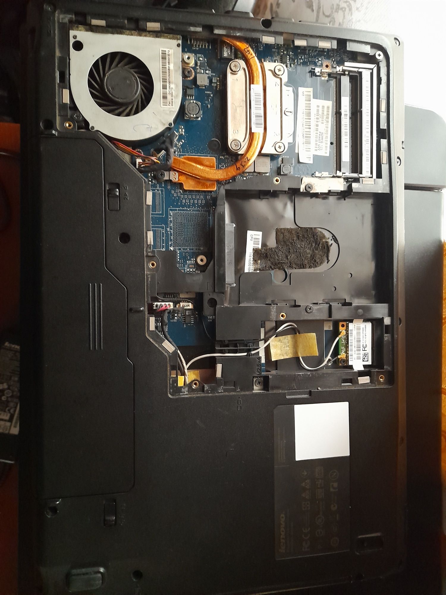 Ноутбук Lenovo 565 на запчастини