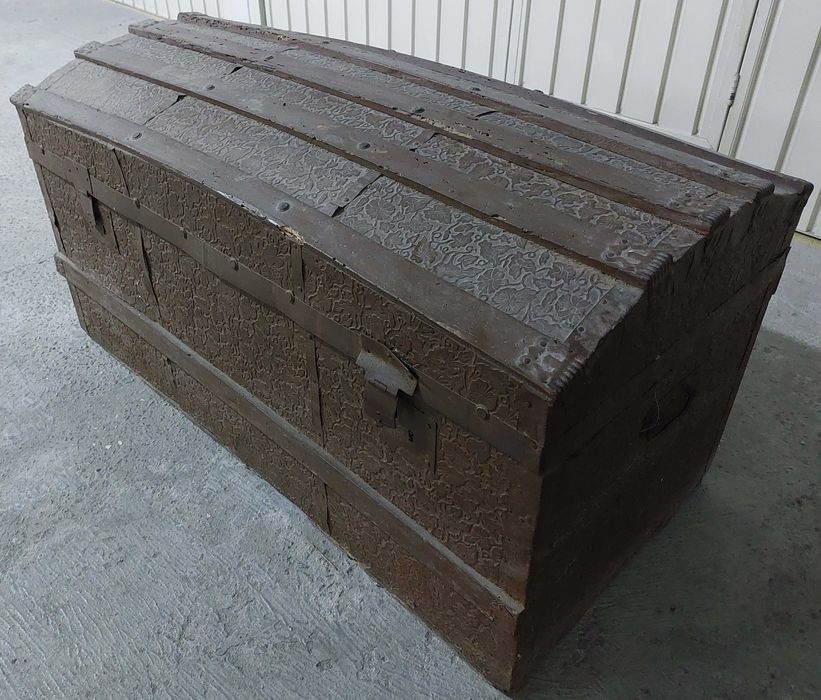 Chest / Trunk / Footlocker - Centenary Collection64287069502210122