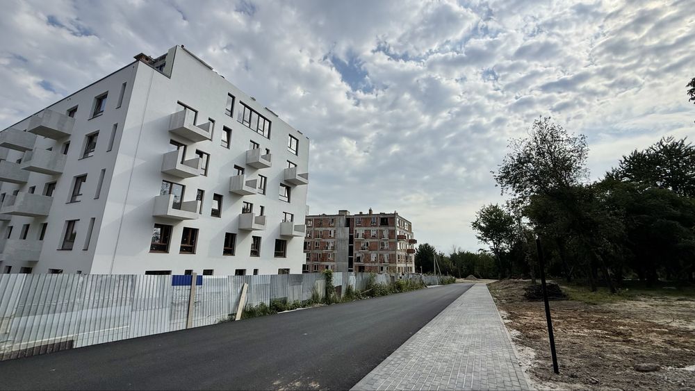 ПРОДАЖ 1-2 кім вул П Орлика (Фемілі Хаус )