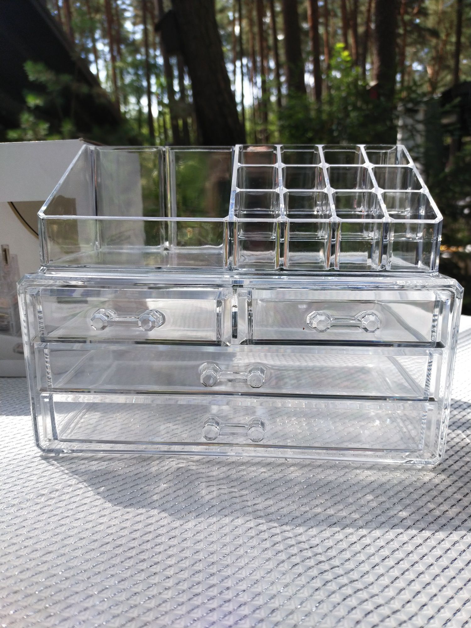 NOWY organizer na kosmetyki.