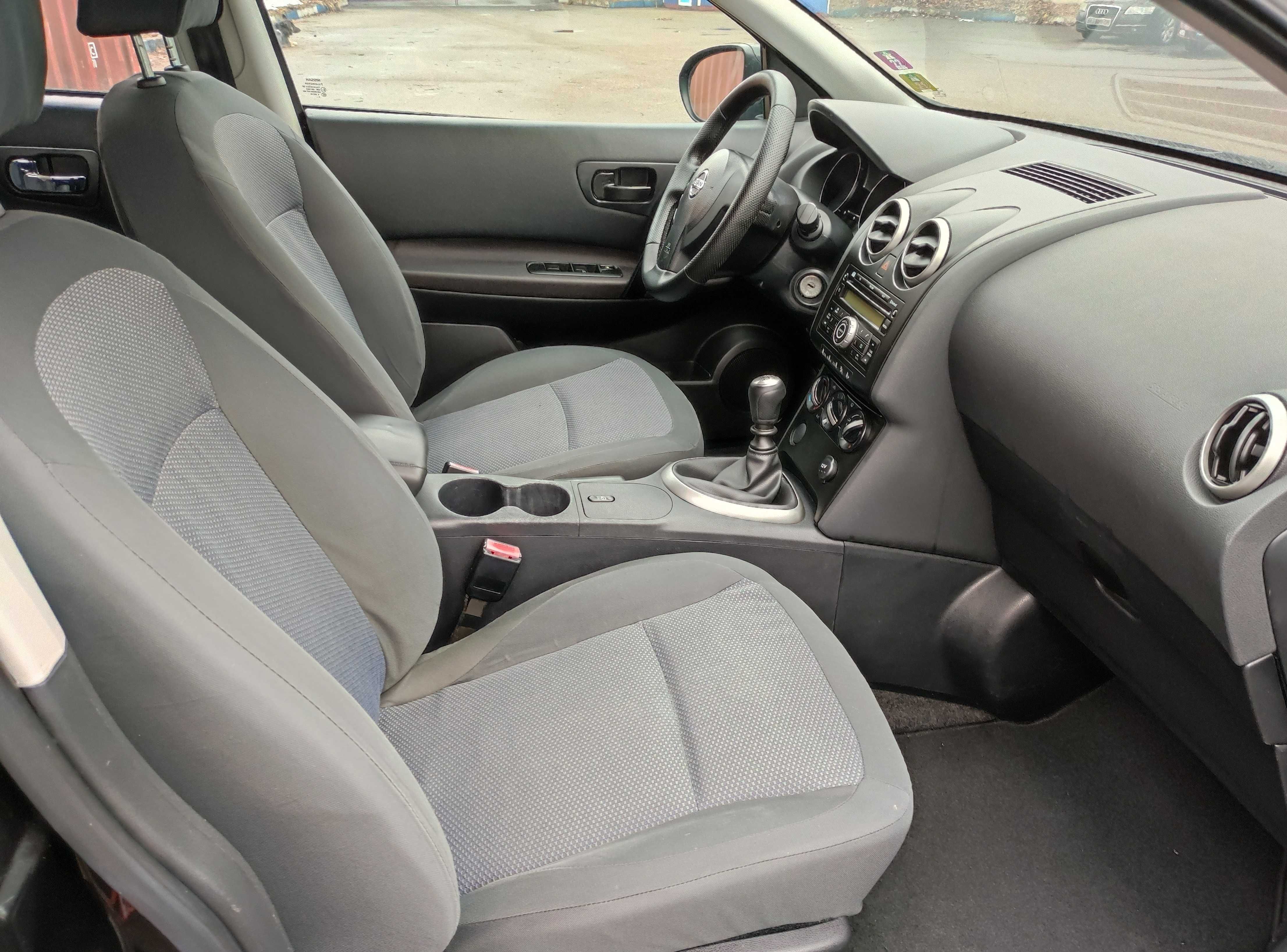 Nissan Qashqai 2010 рік 2.0