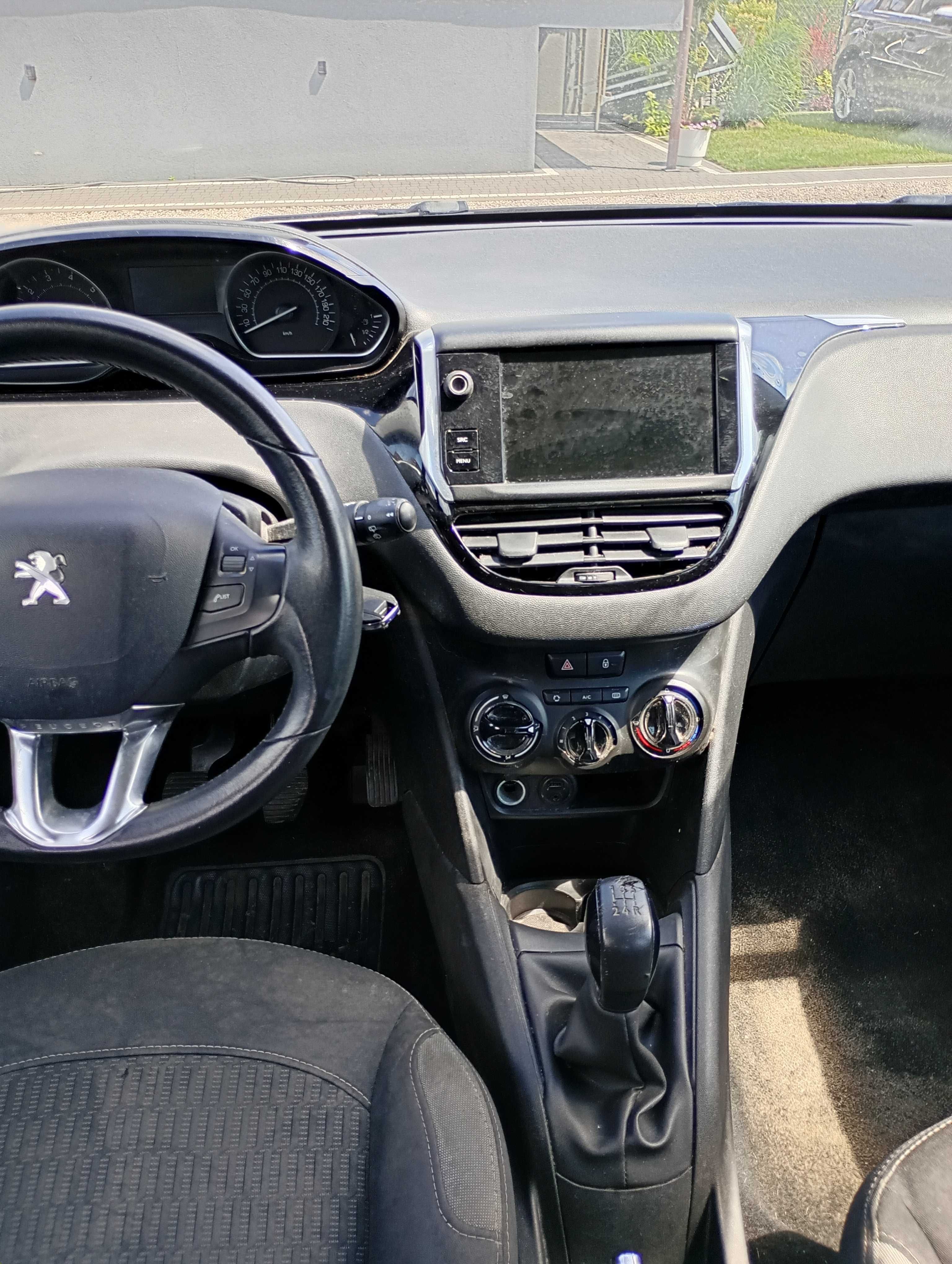 Peugeot 208  1.0 VTI