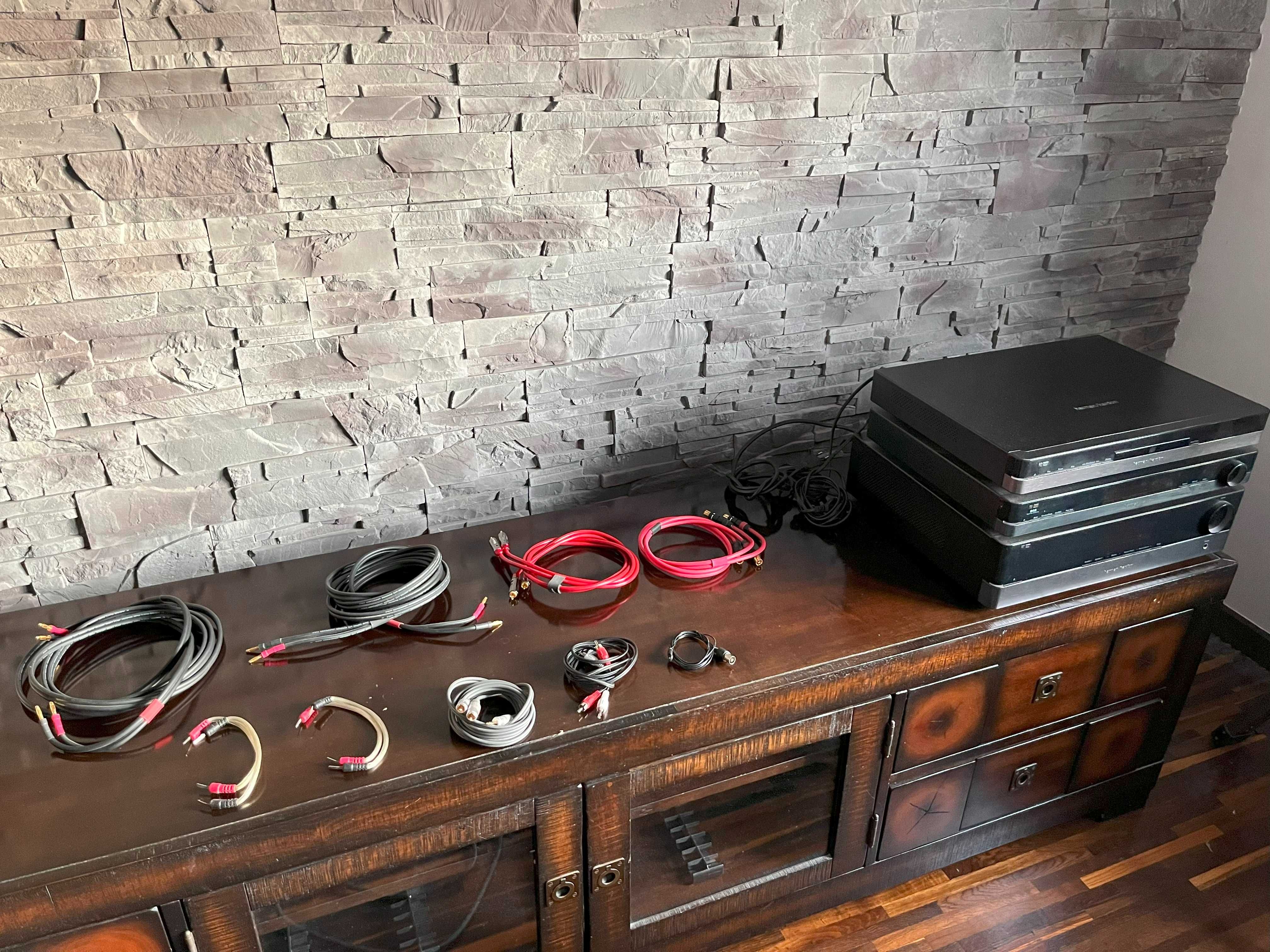 Zestaw stereo Harman Kardon + Głośniki KEF iQ70 + Kable Audio-Note.
