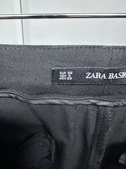 Calças Zara Basic Senhora - Tam 38